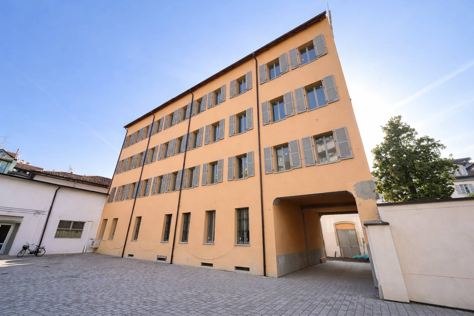 Appartamento in vendita a Monza, San Carlo