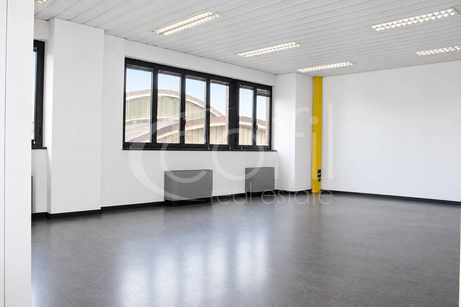Complesso immobiliare in vendita a Cologno Monzese