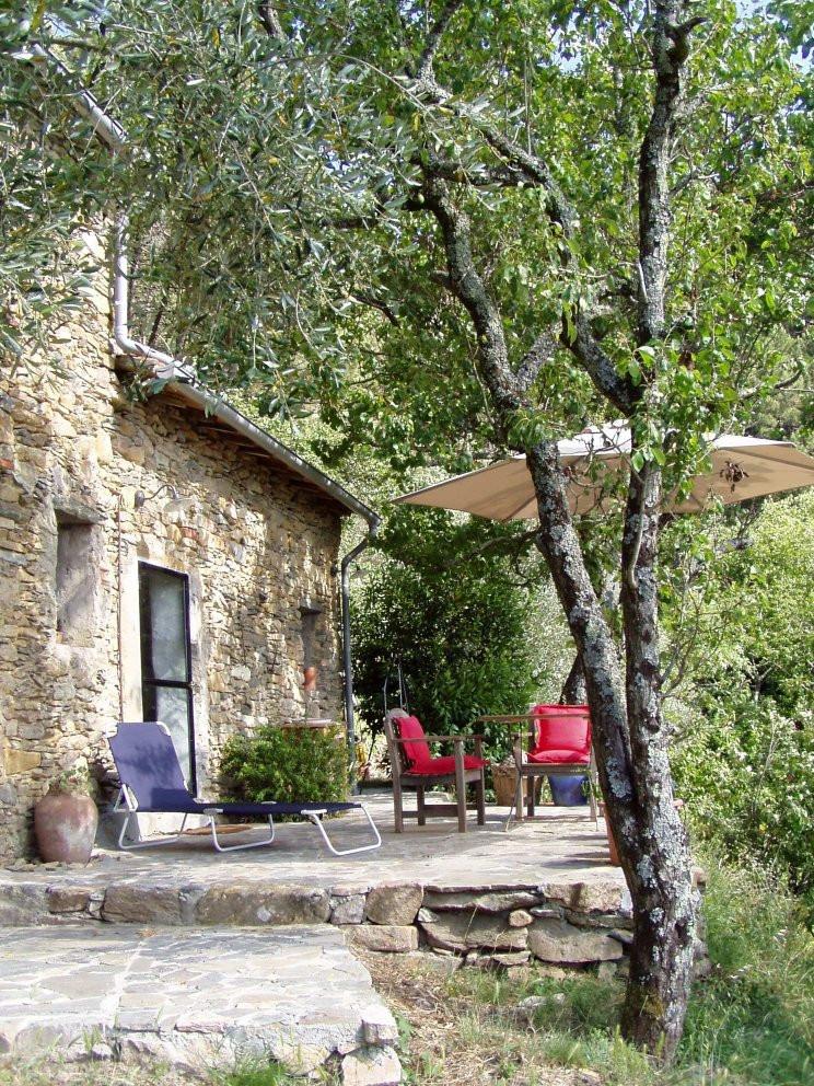 Casa indipendente con giardino a Calci