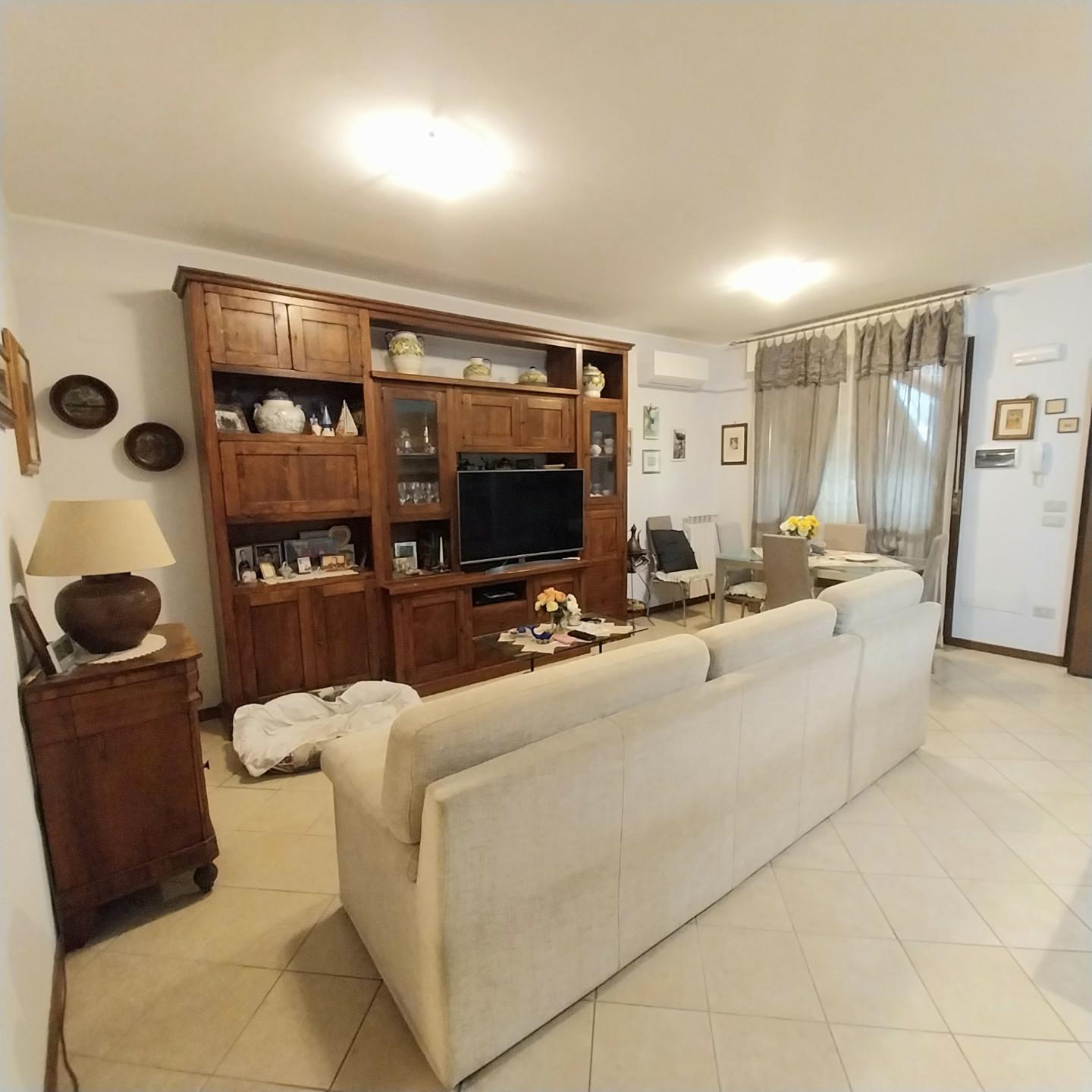 Quadrilocale con giardino a Calci