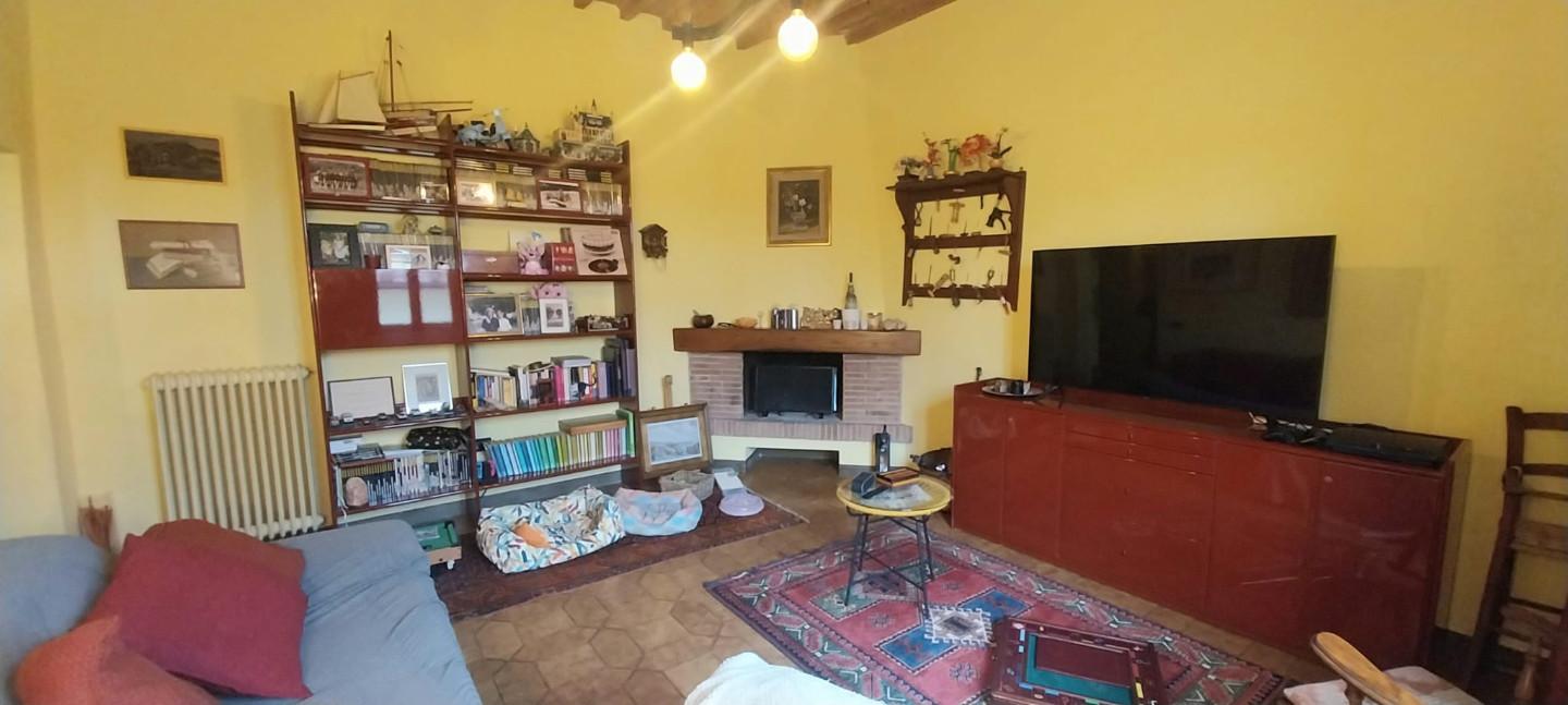 Quadrilocale in affitto a Calci