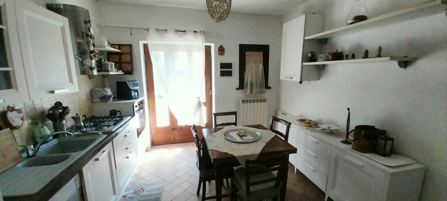 Casa indipendente con giardino a Calci