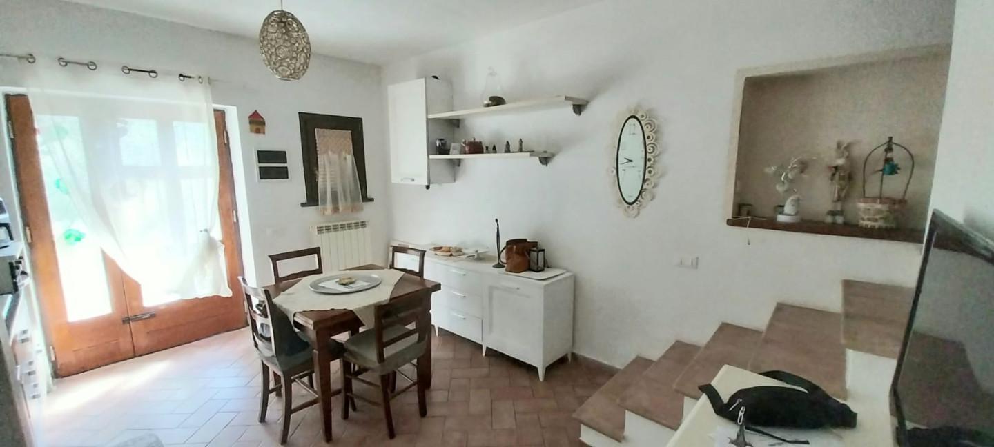 Casa indipendente con giardino a Calci