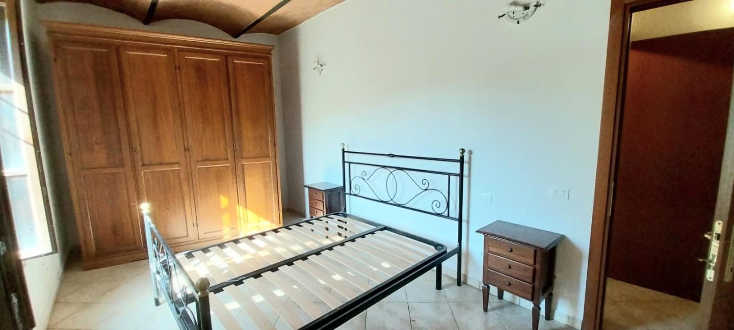 Bilocale arredato in affitto a Calci