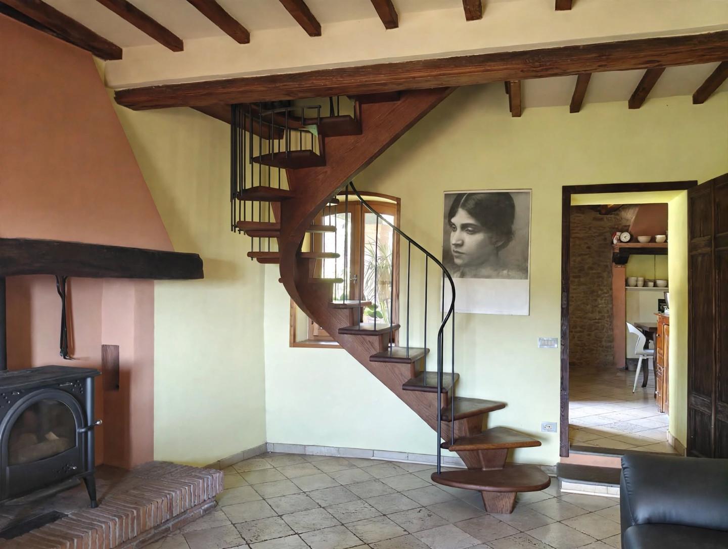 Rustico con giardino a Calci