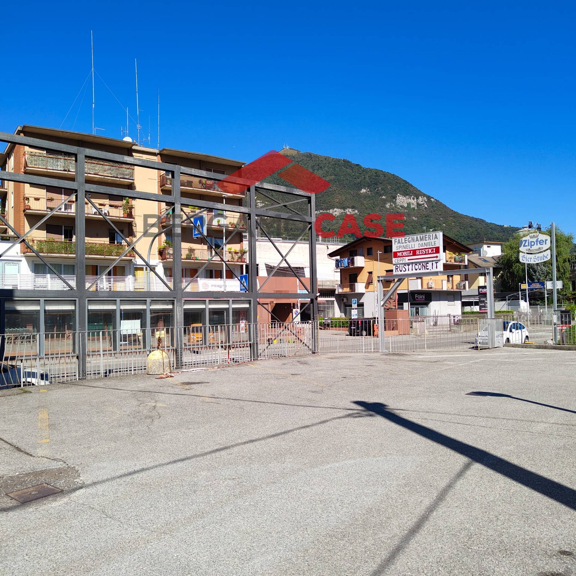 Negozio in vendita a Albino