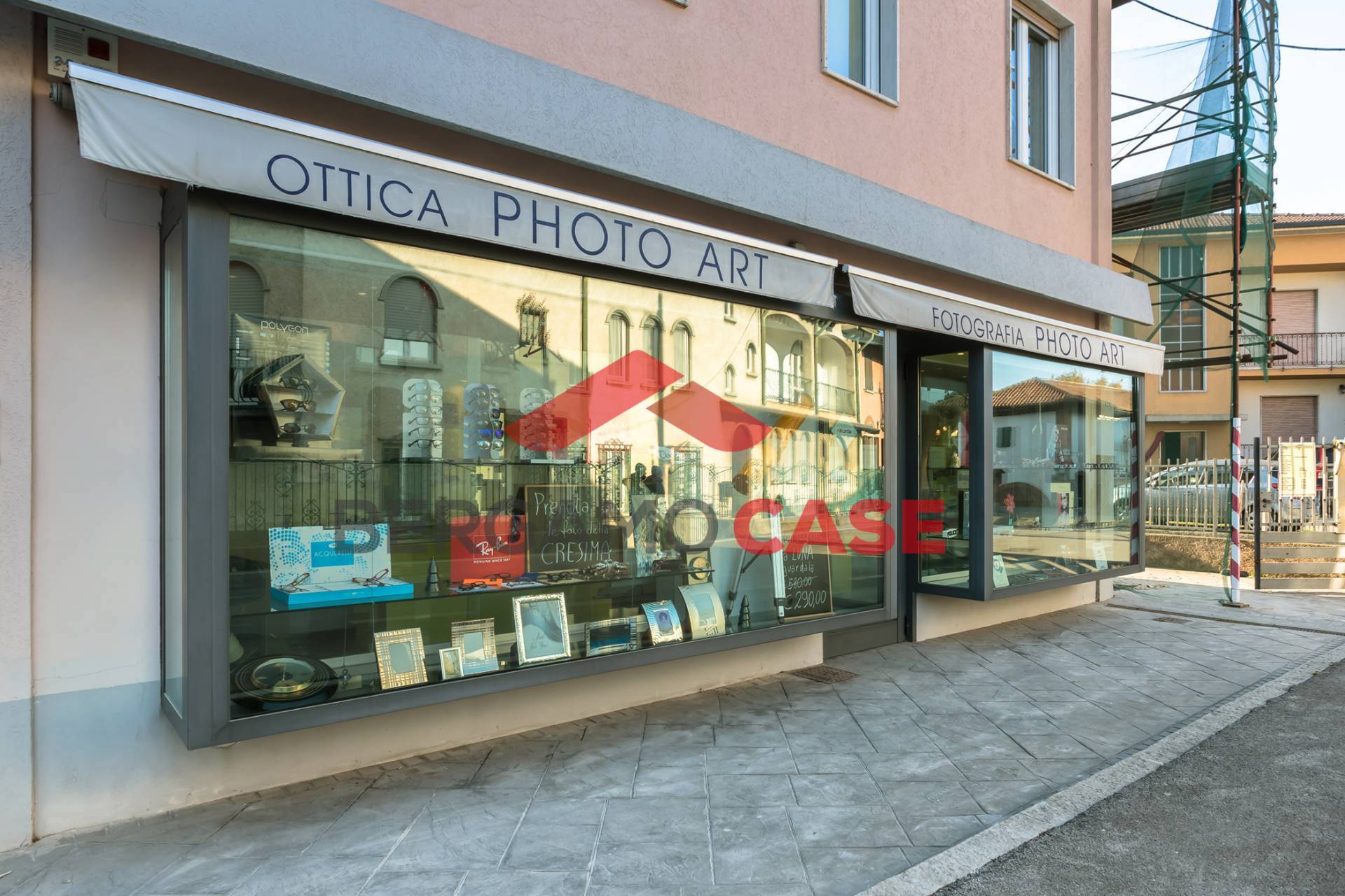 Negozio in affitto a Villa di Serio