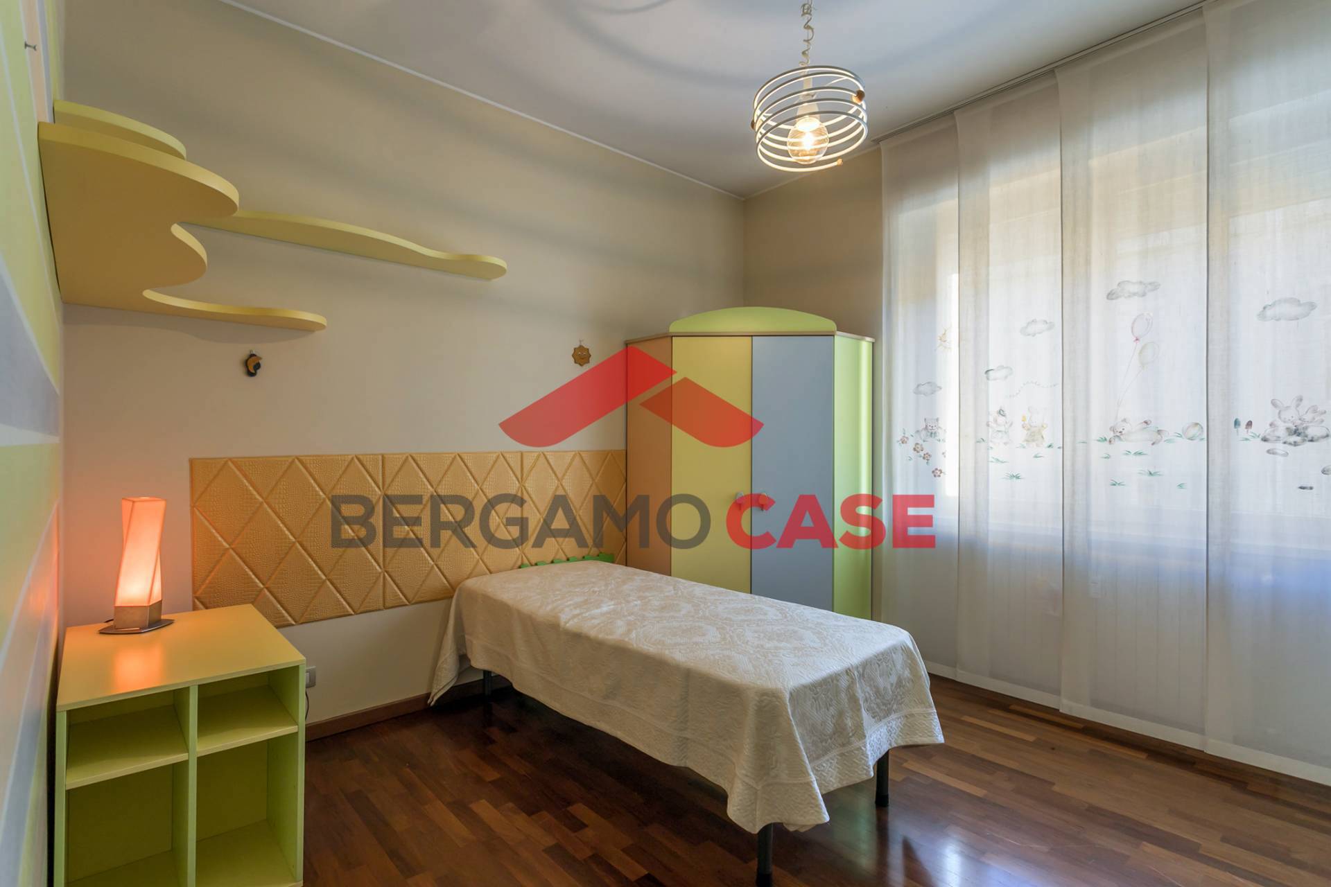 Trilocale in vendita a Bergamo, Centrale