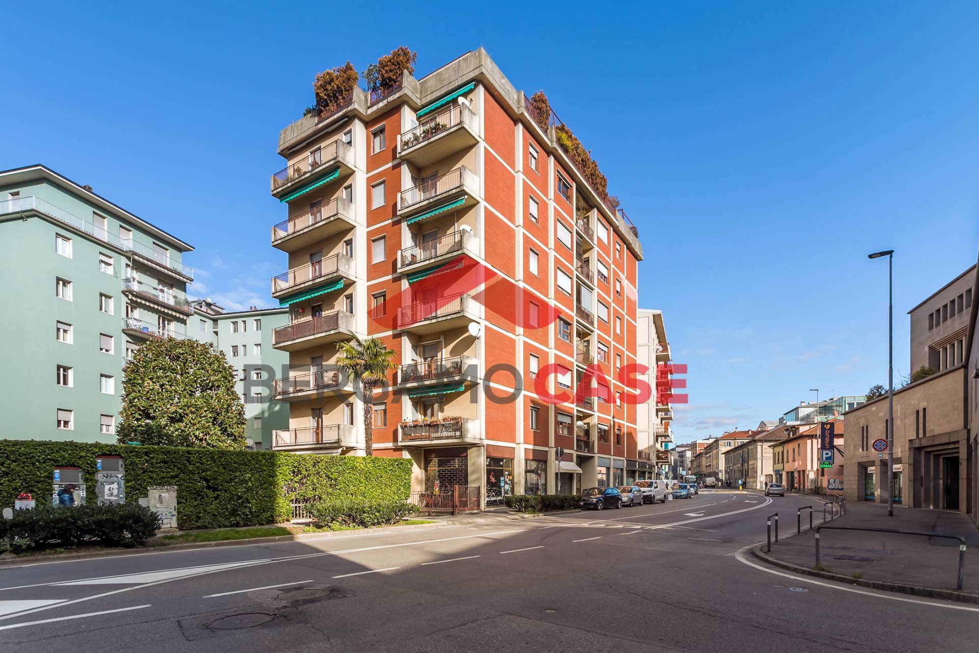 Trilocale in vendita a Bergamo, Centrale