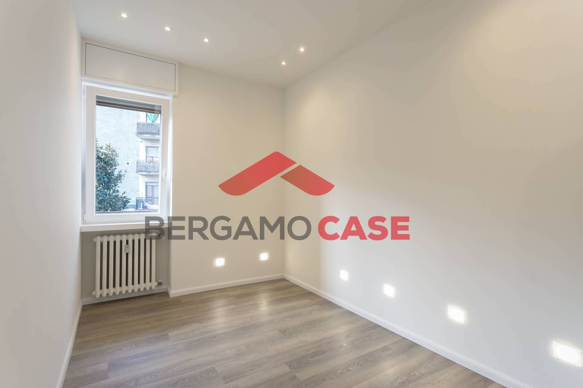 Trilocale in vendita a Bergamo, Centrale