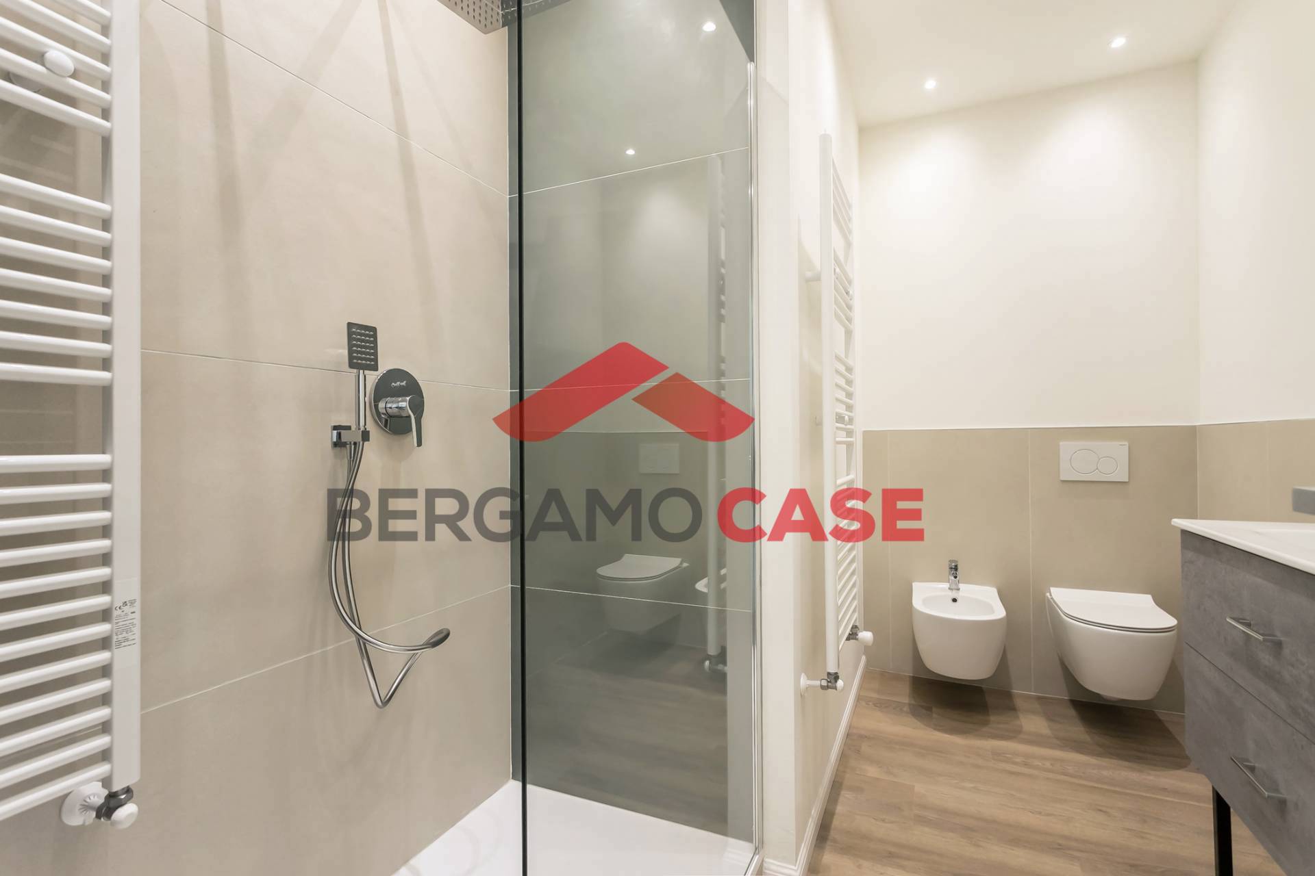 Trilocale in vendita a Bergamo, Centrale