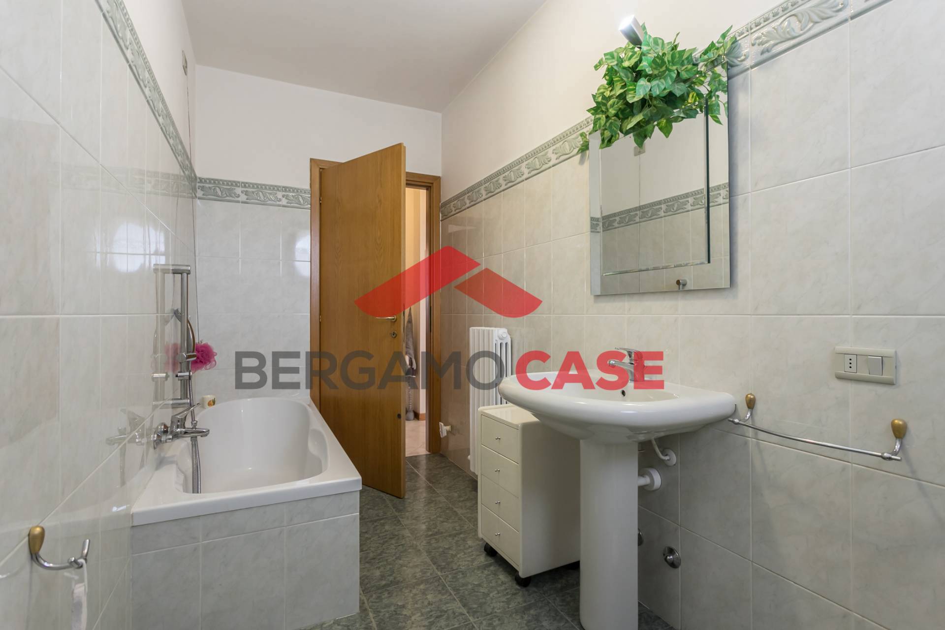 Quadrilocale in vendita a Seriate