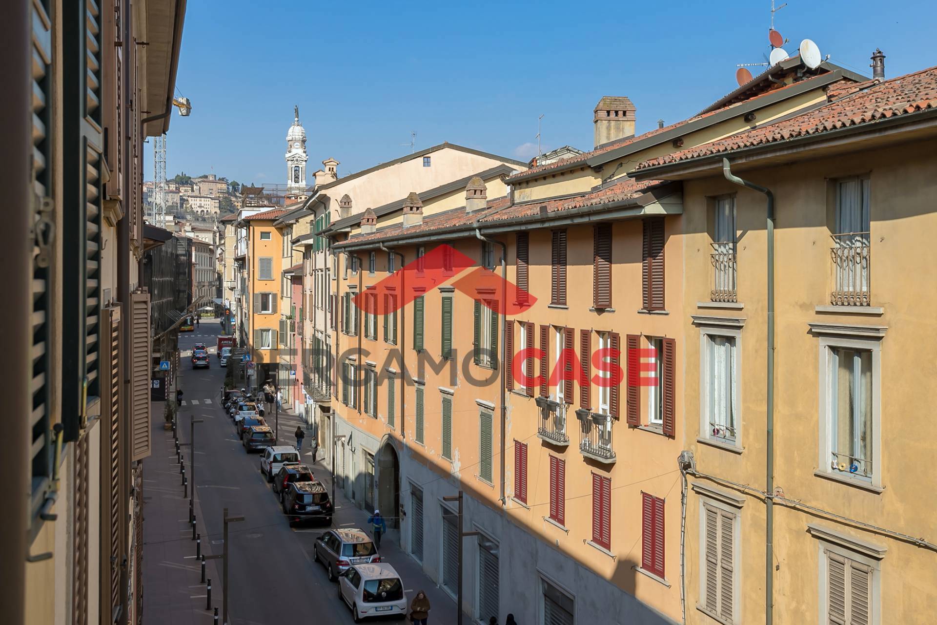 Bilocale in affitto a Bergamo, Largo 5 vie