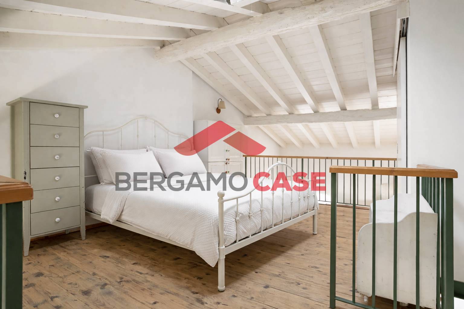 Bilocale in affitto a Bergamo, Largo 5 vie