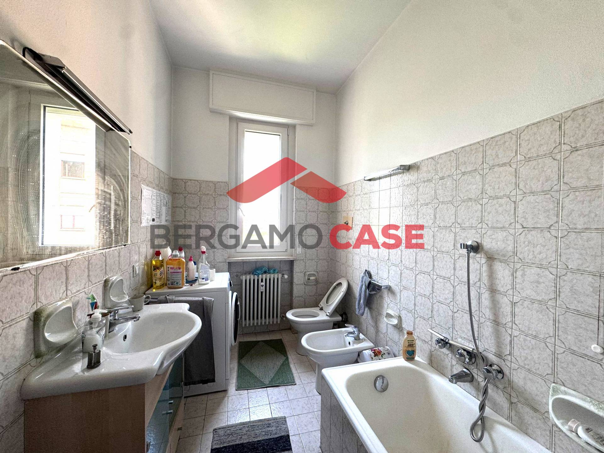 Trilocale in affitto a Bergamo, Redona