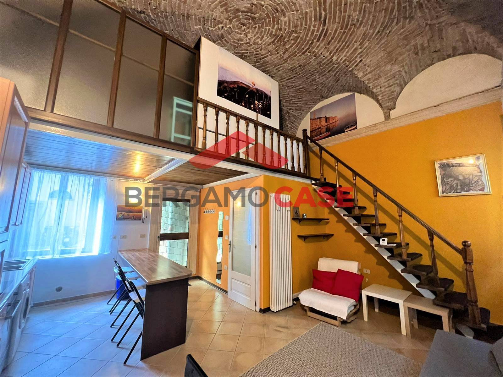 Bilocale in affitto a Bergamo, Centrale