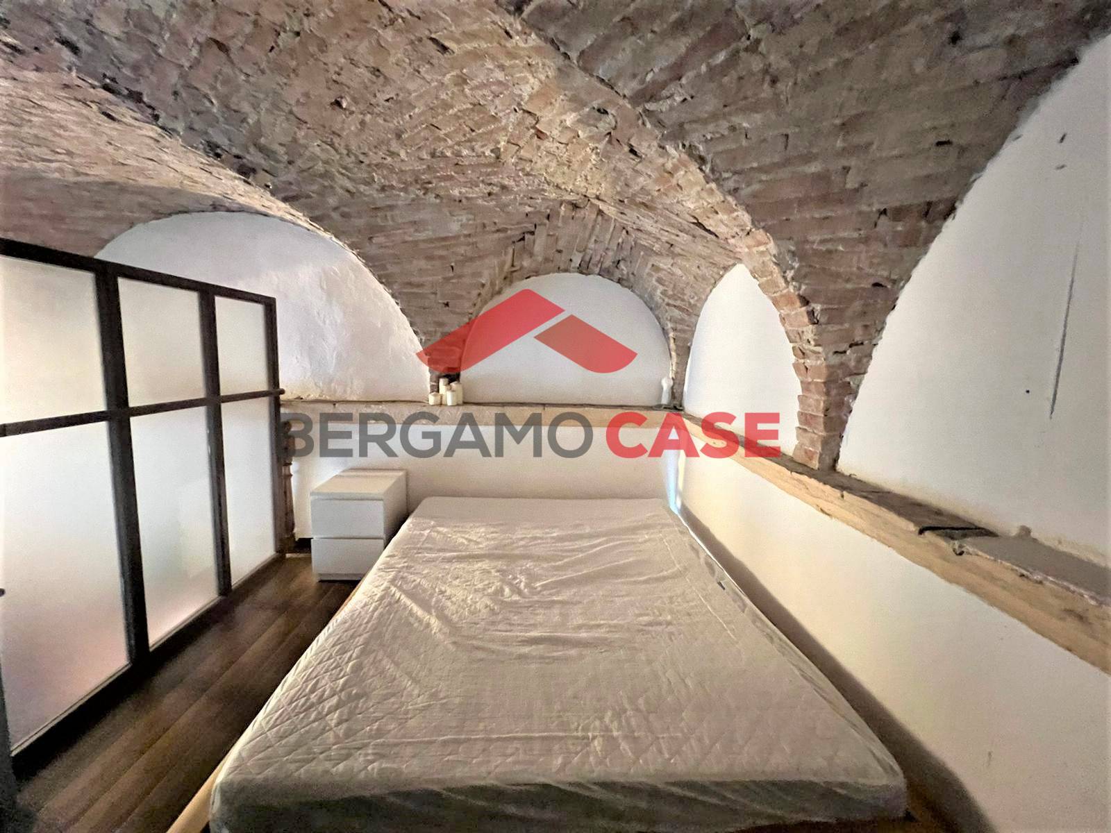 Bilocale in affitto a Bergamo, Centrale
