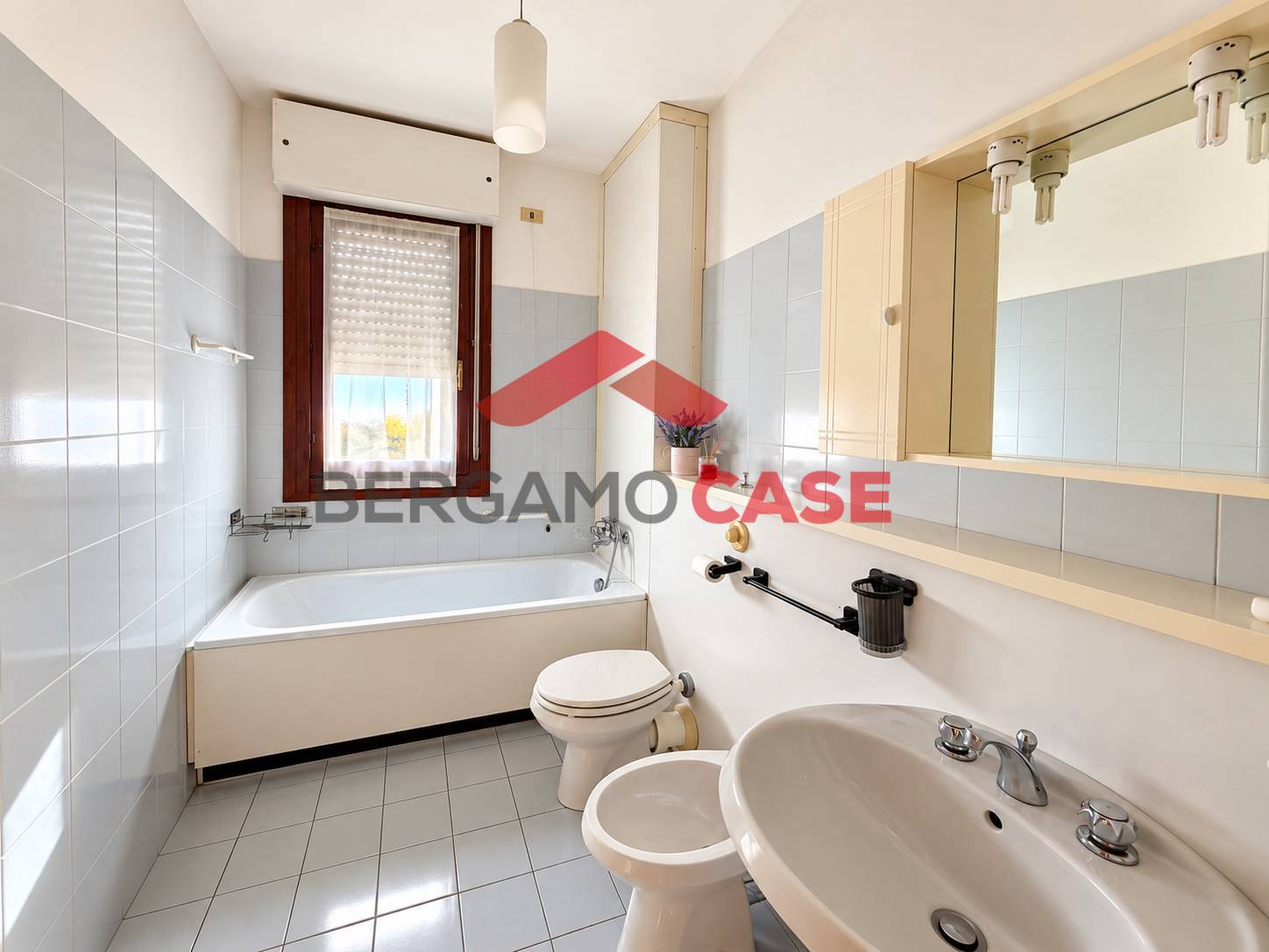 Trilocale in affitto a Bergamo, Borgo Palazzo Bassa