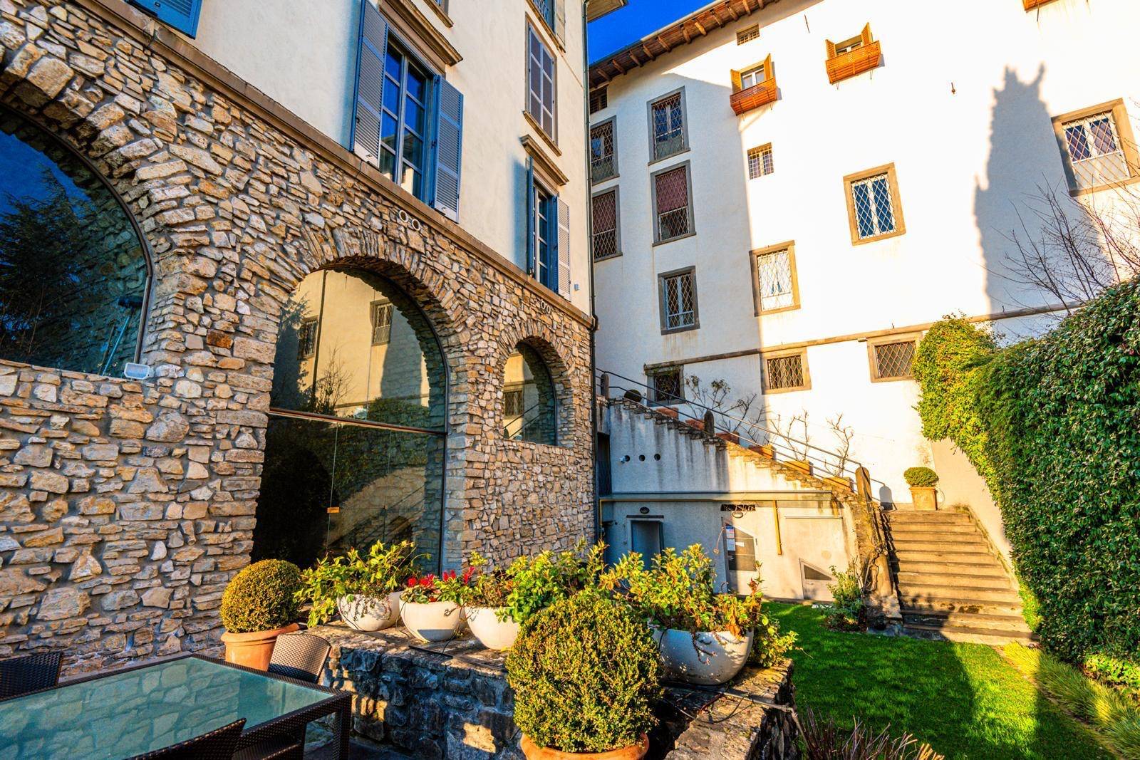 Appartamento in vendita a Bergamo