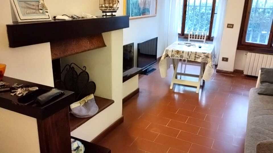 Casa Indipendente in vendita a Viareggio, Centro/Mare