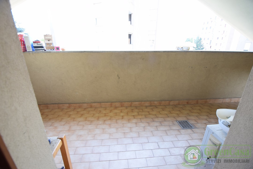 Quadrilocale con terrazzo in via piave, Cavenago di Brianza