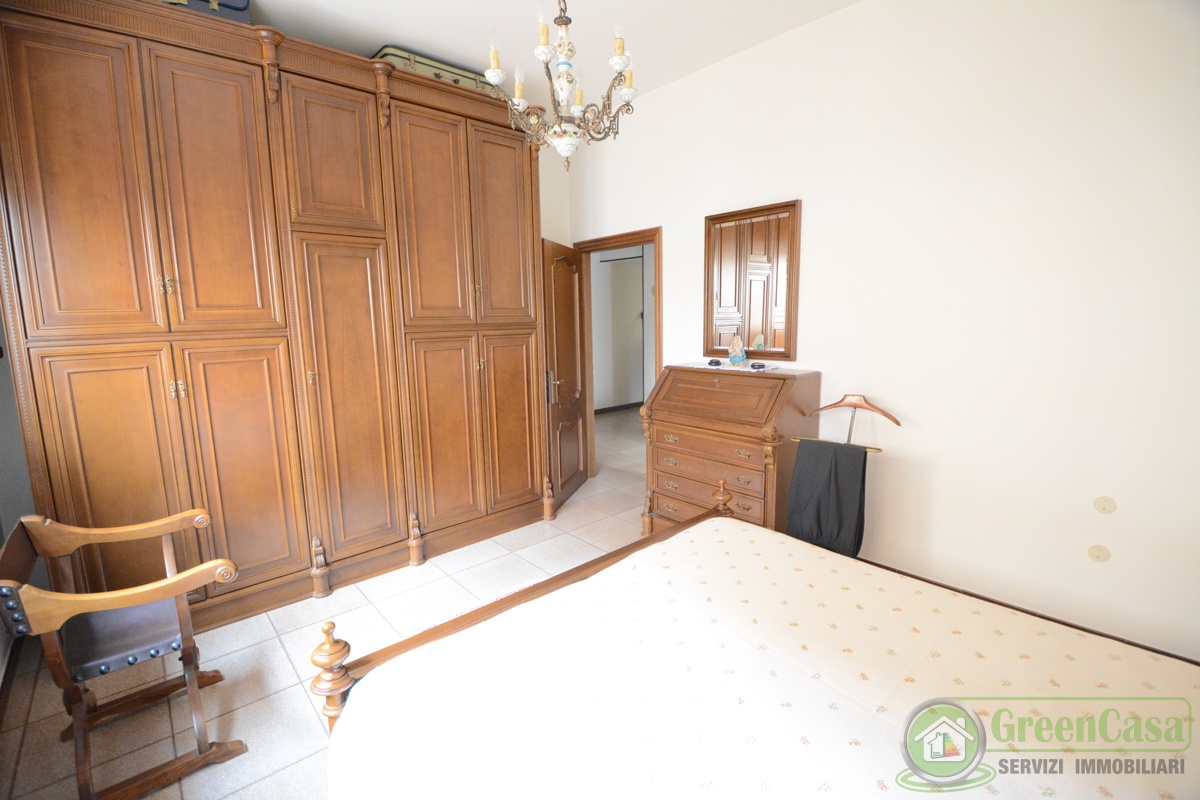 Quadrilocale con box in via dante, Cavenago di Brianza