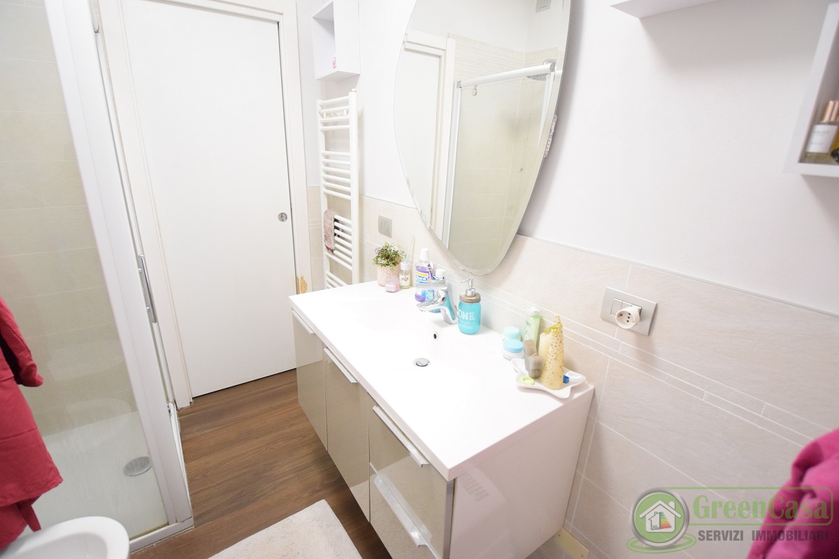 Trilocale ristrutturato in via silvio pellico, Burago di Molgora