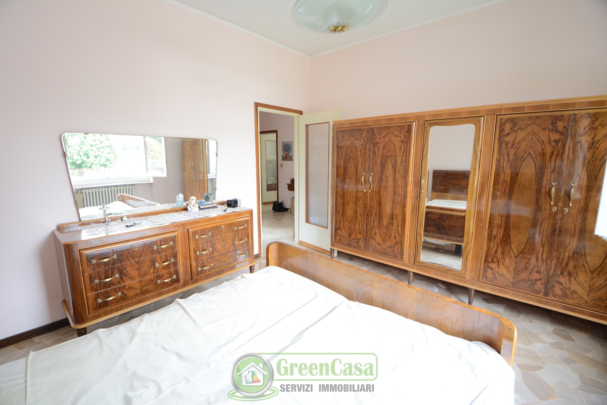 Trilocale con box in via manzoni, Cavenago di Brianza