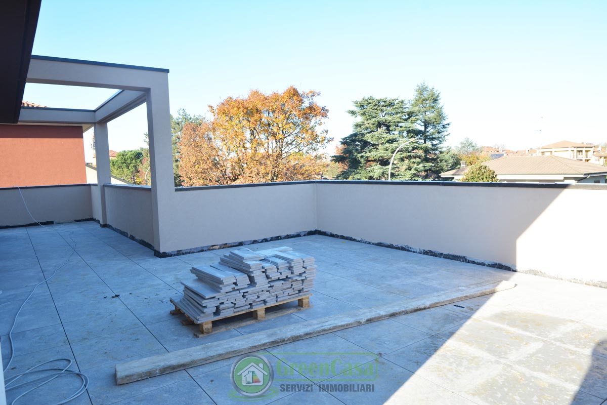 Quadrilocale con terrazzo in manzoni, Cavenago di Brianza