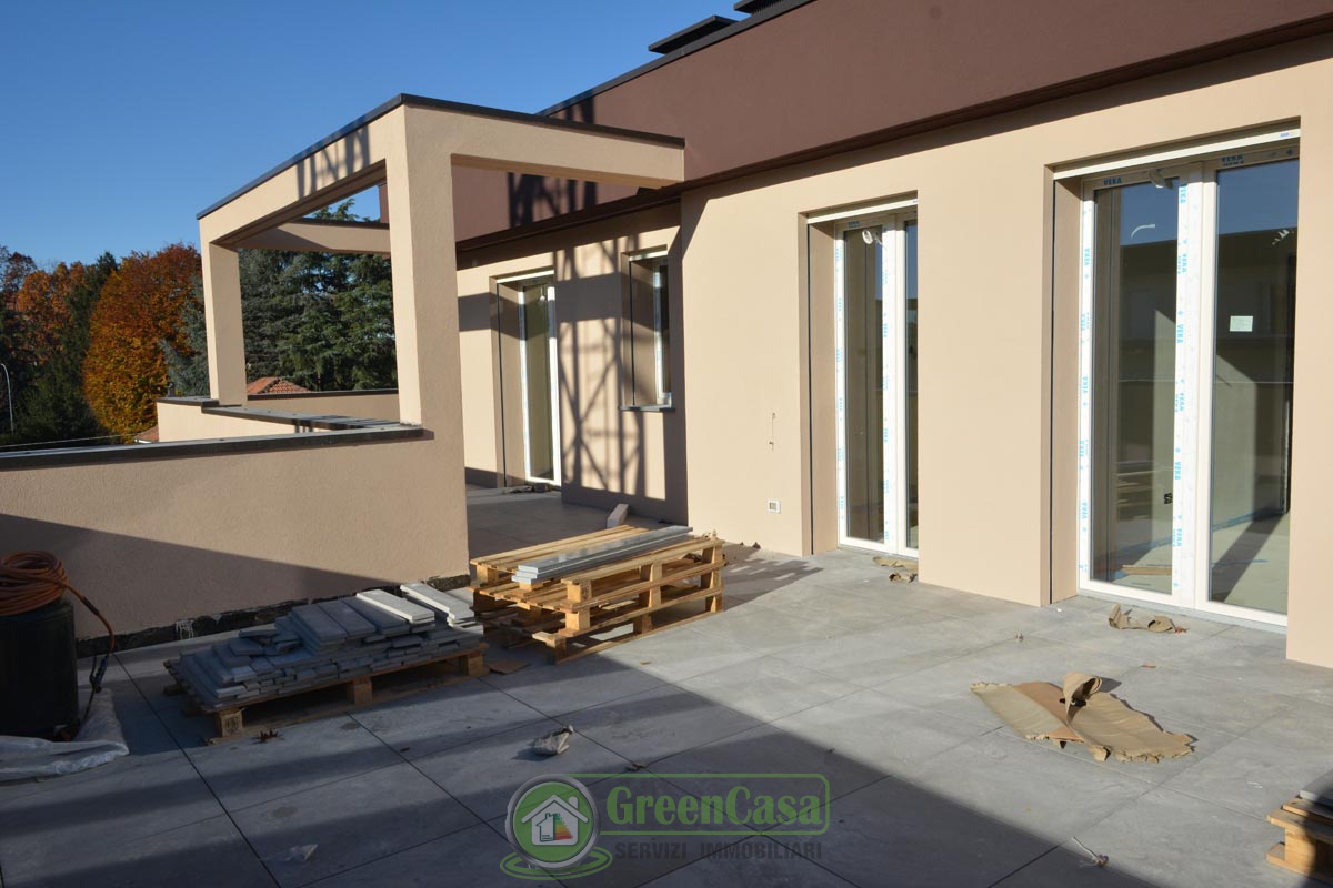 Quadrilocale con terrazzo in manzoni, Cavenago di Brianza