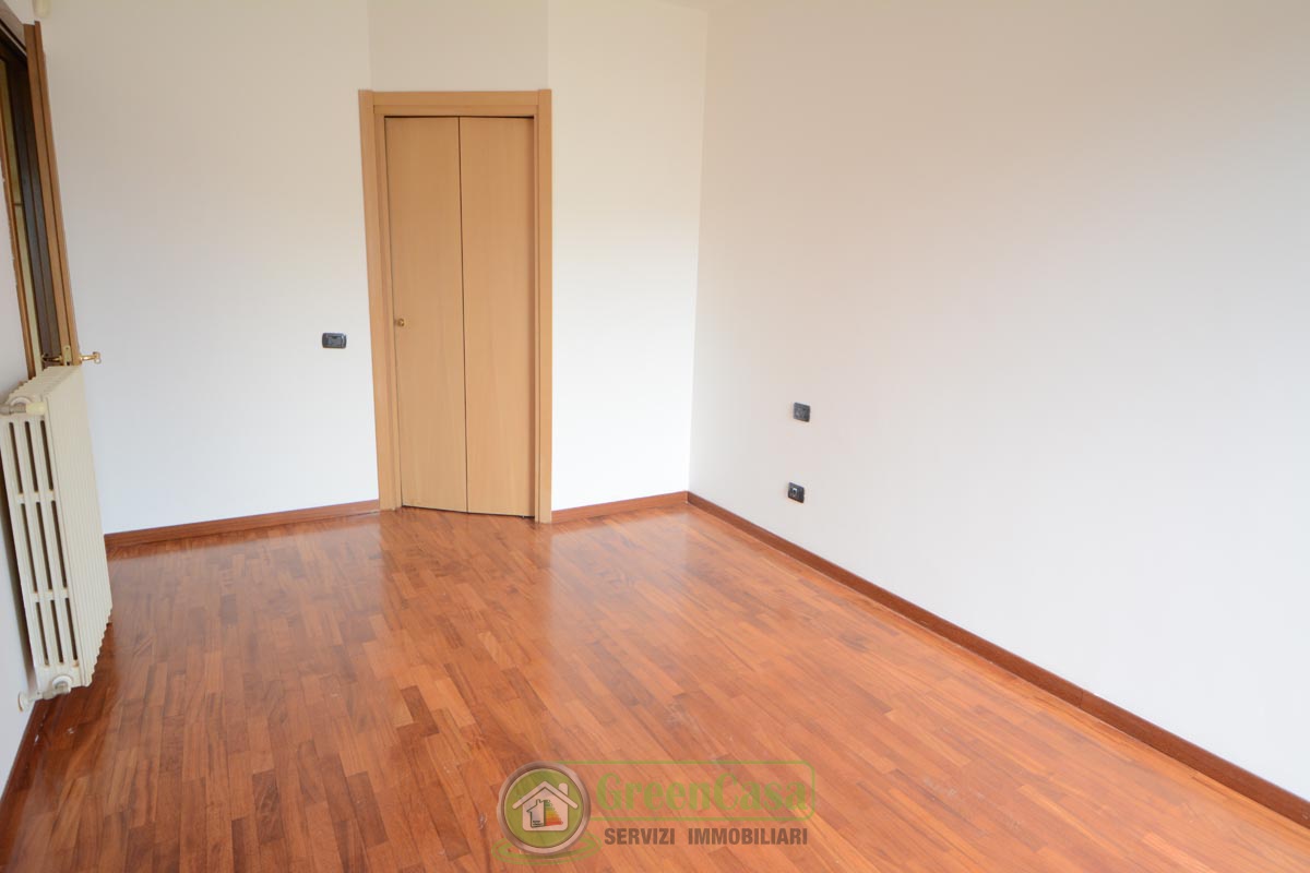 Bilocale in vendita in via montale, Cavenago di Brianza