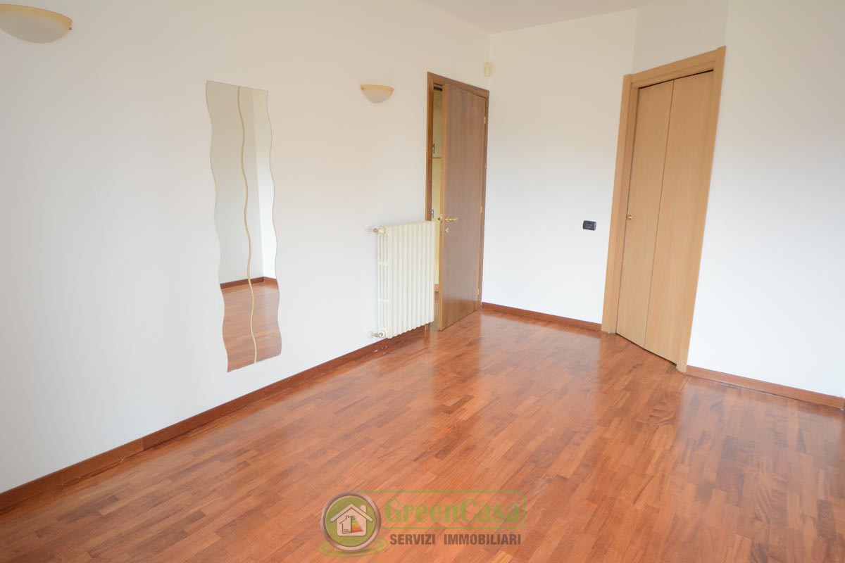 Bilocale in vendita in via montale, Cavenago di Brianza