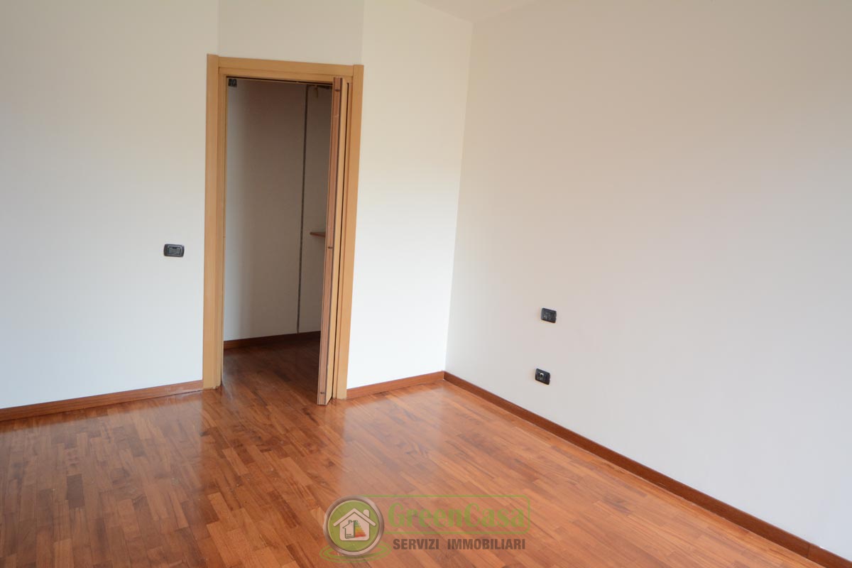 Bilocale in vendita in via montale, Cavenago di Brianza