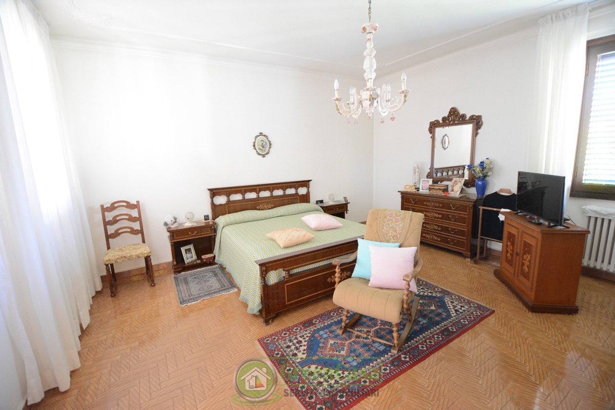 Villa con giardino in via roma, Cavenago di Brianza