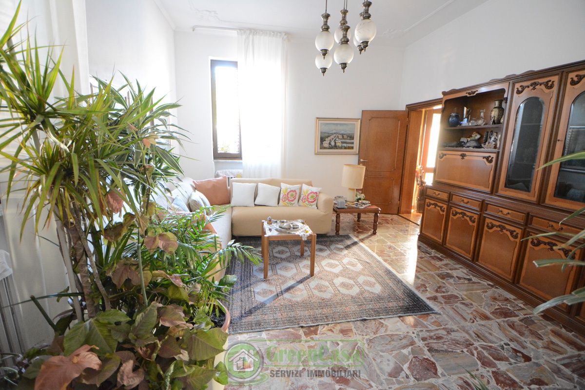 Villa con giardino in via roma, Cavenago di Brianza
