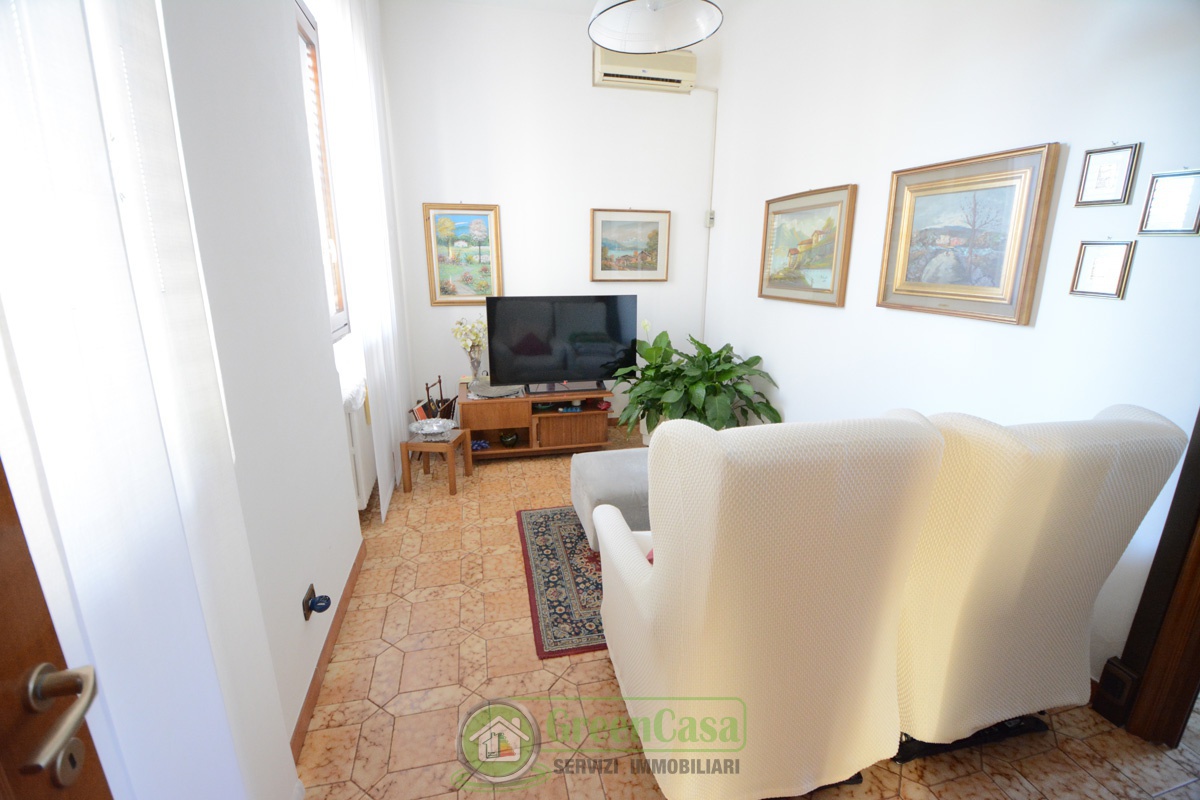 Villa con giardino in via roma, Cavenago di Brianza