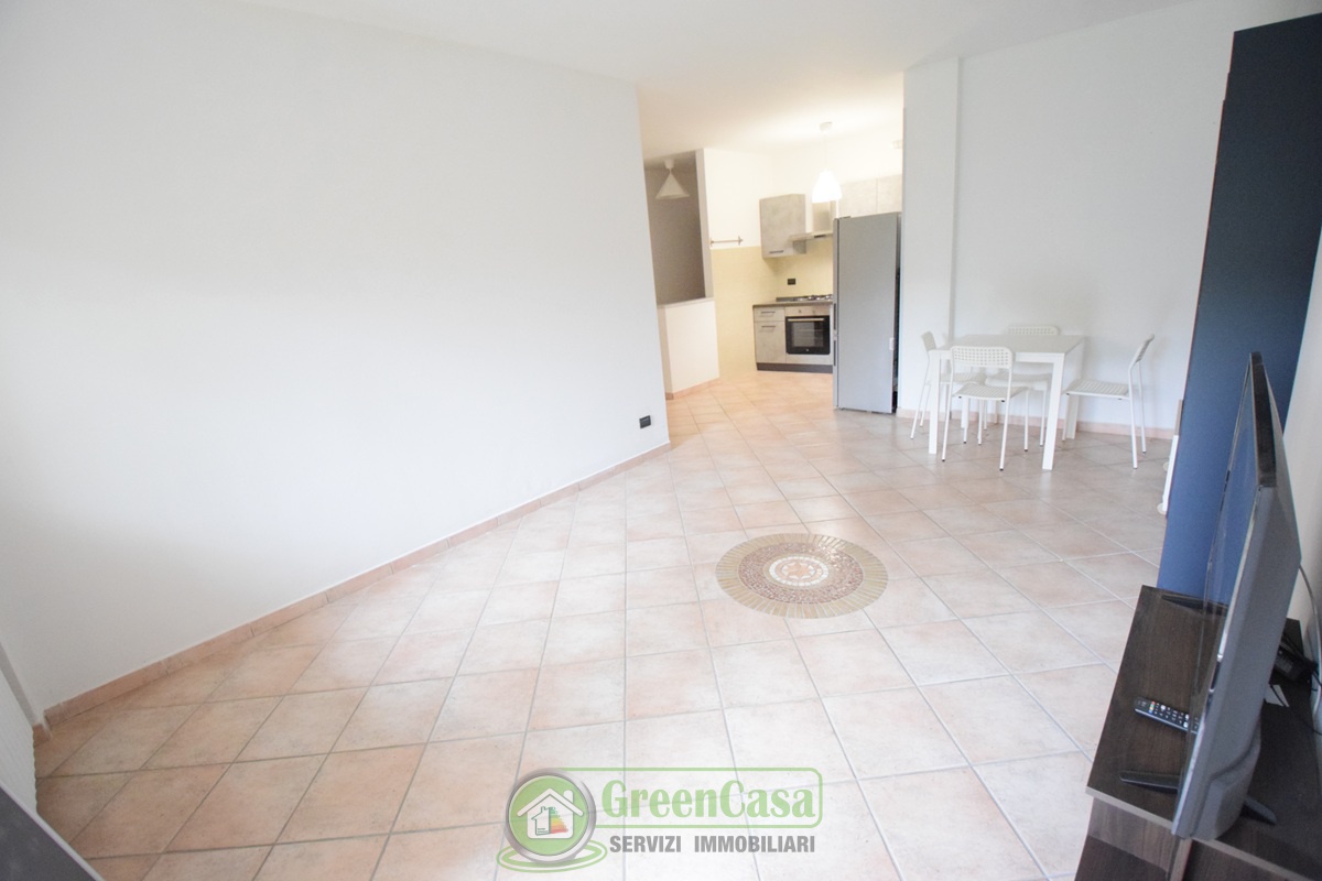 Bilocale con giardino in via aldo moro, Ornago