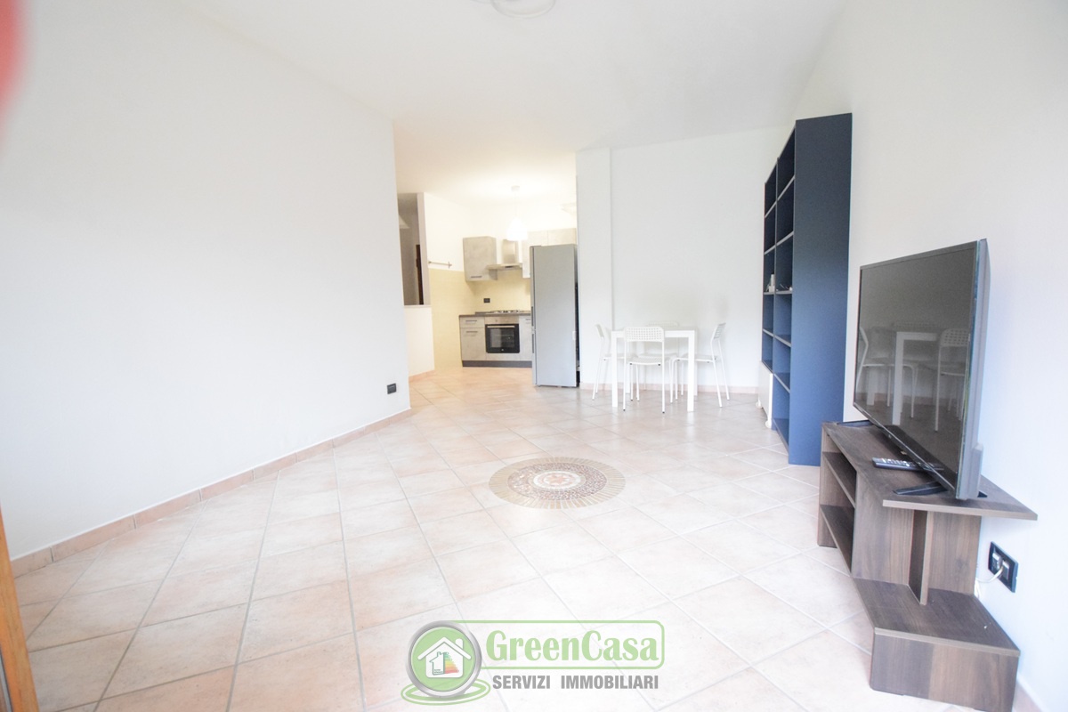 Bilocale con giardino in via aldo moro, Ornago