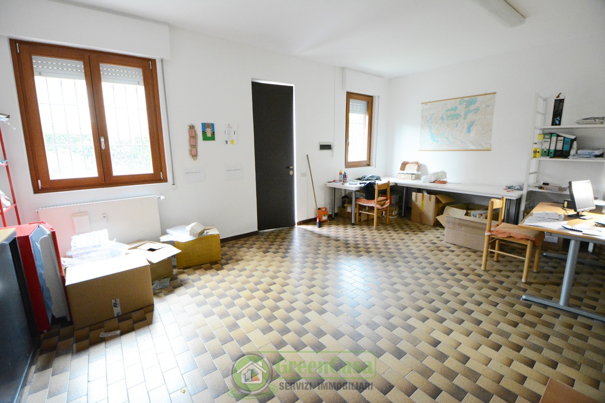 Ufficio in vendita in via martiri della liberta', Burago di Molgora