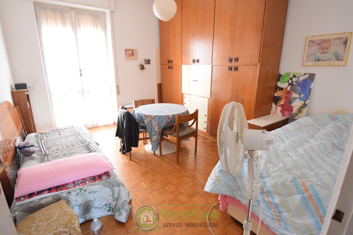 Trilocale con box in via donatello, Caponago