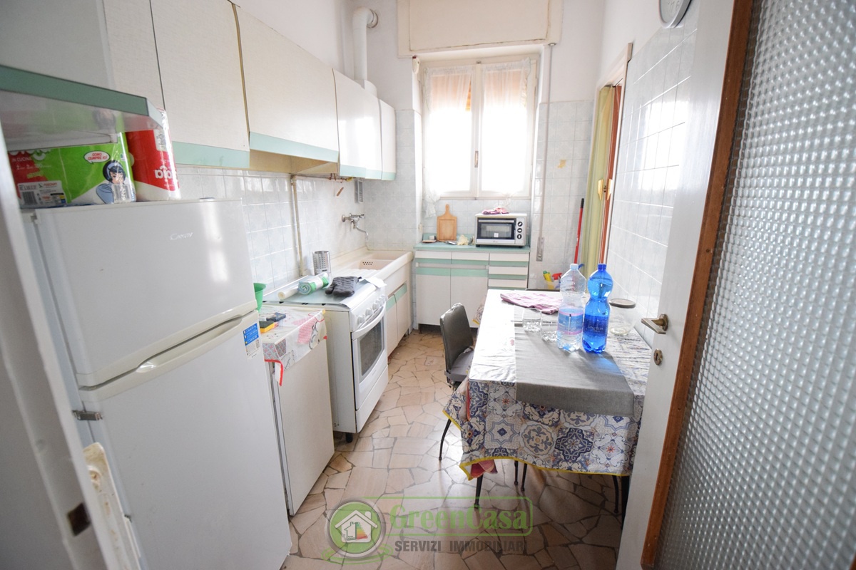 Trilocale con box in via donatello, Caponago