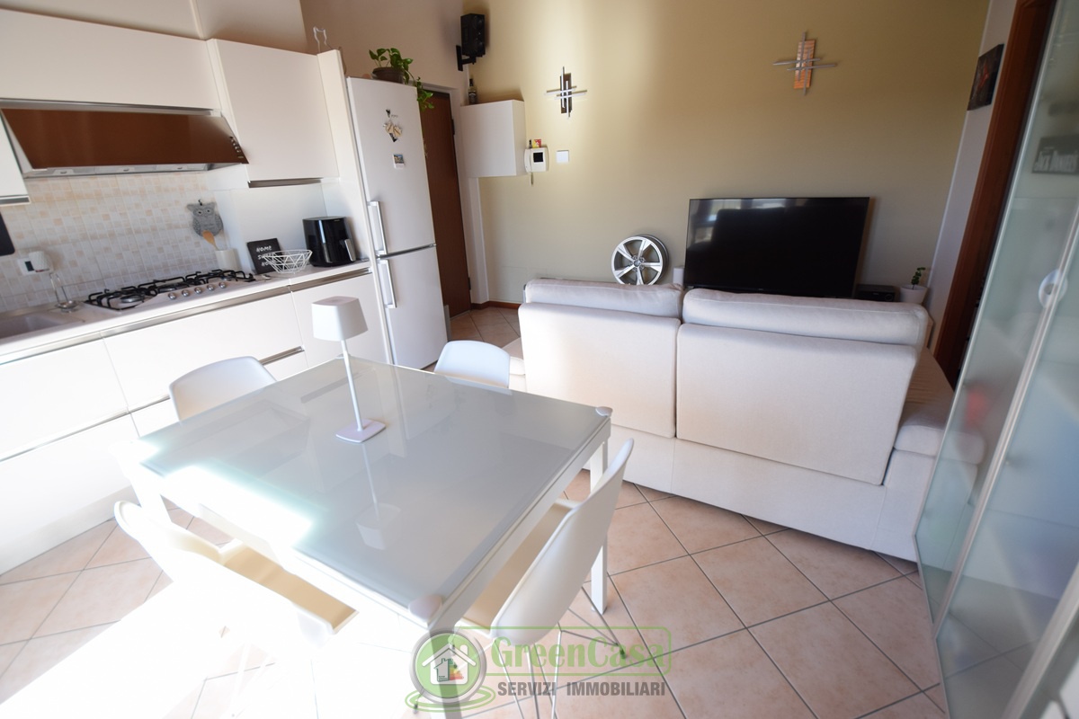 Appartamento in vendita in via achille grandi, Roncello