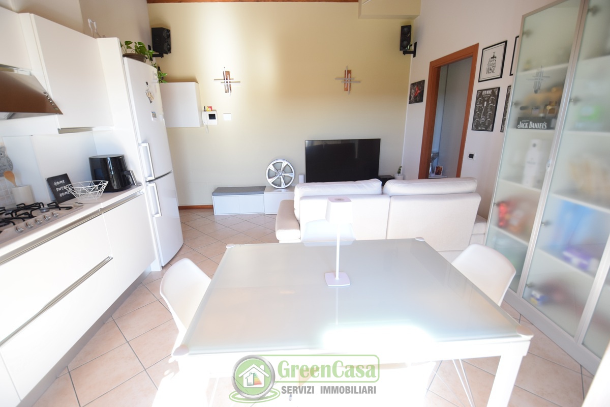 Appartamento in vendita in via achille grandi, Roncello