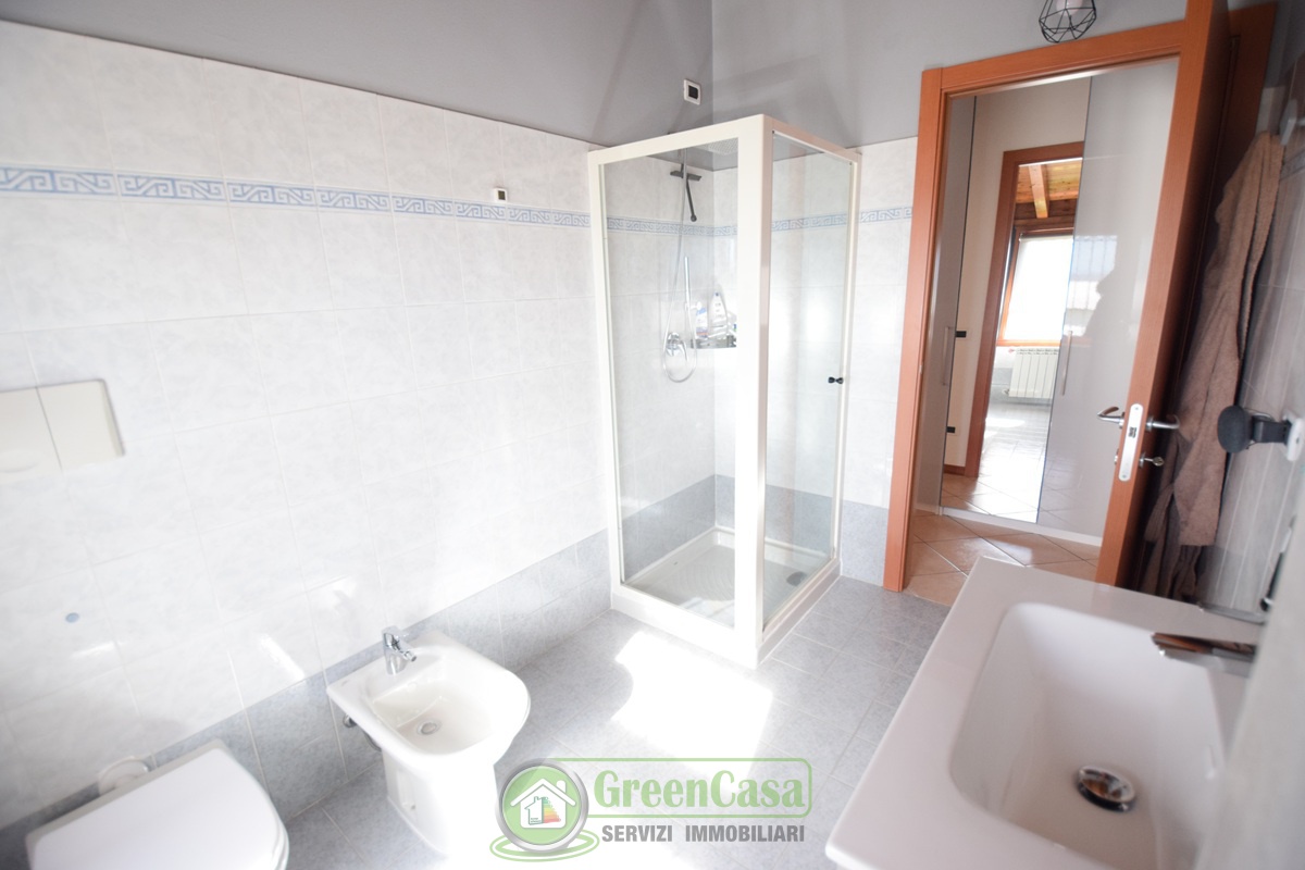 Appartamento in vendita in via achille grandi, Roncello