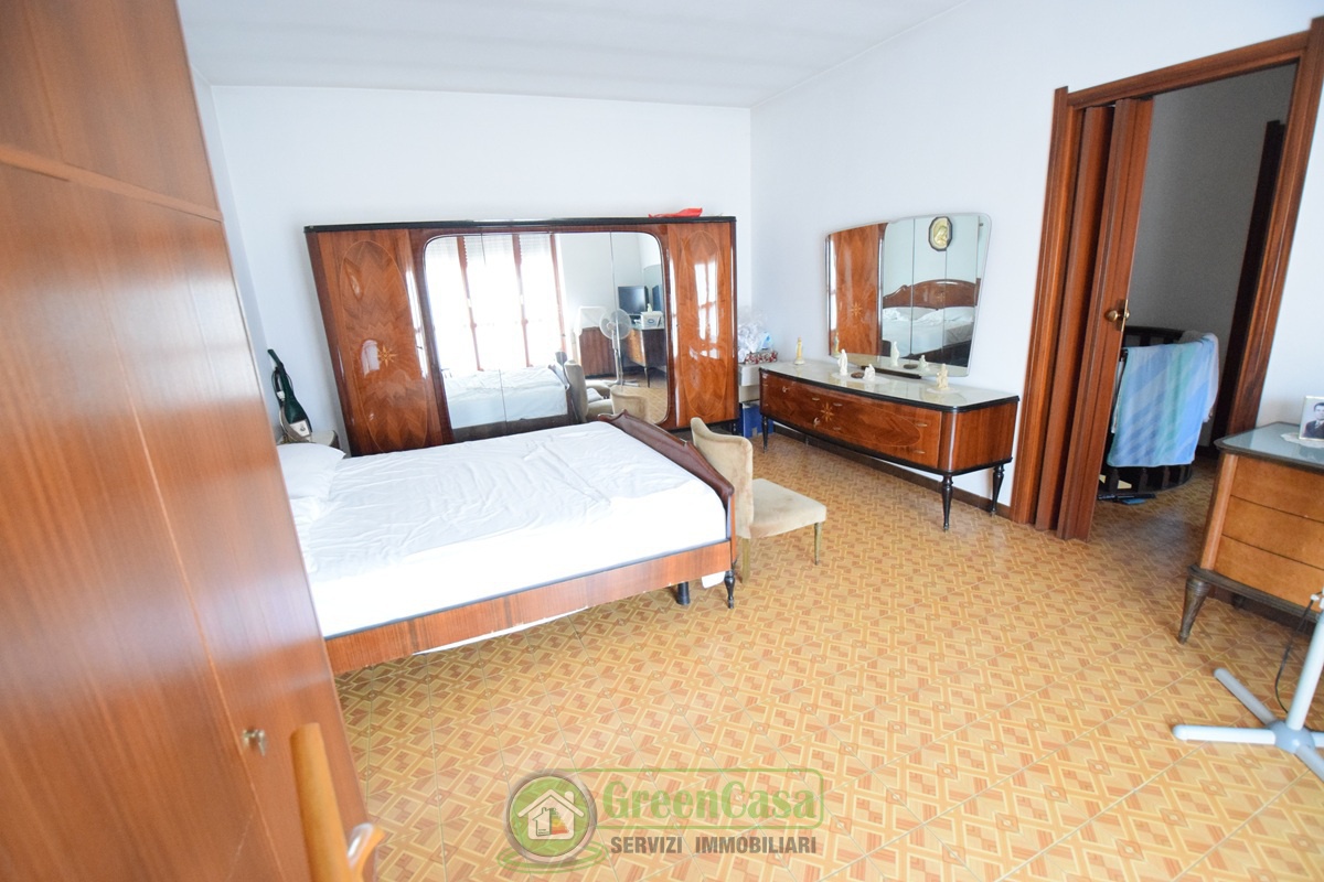 Trilocale con box doppio in via scotti, Ornago