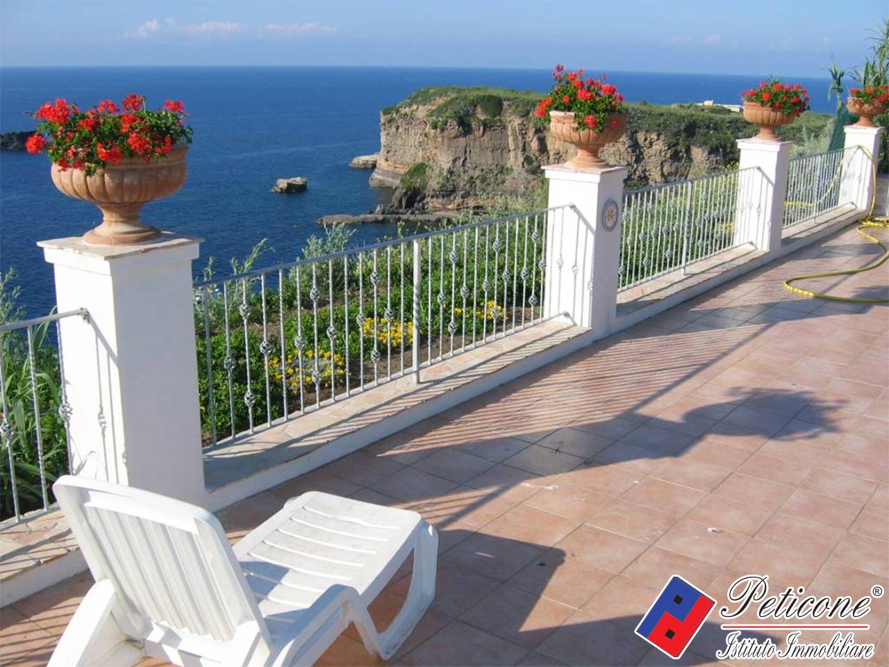 Attivit in vendita a Ventotene