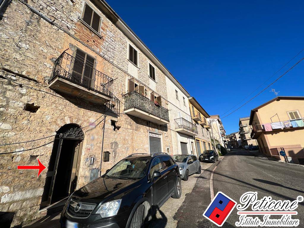 Appartamento in vendita a Lenola, Centro