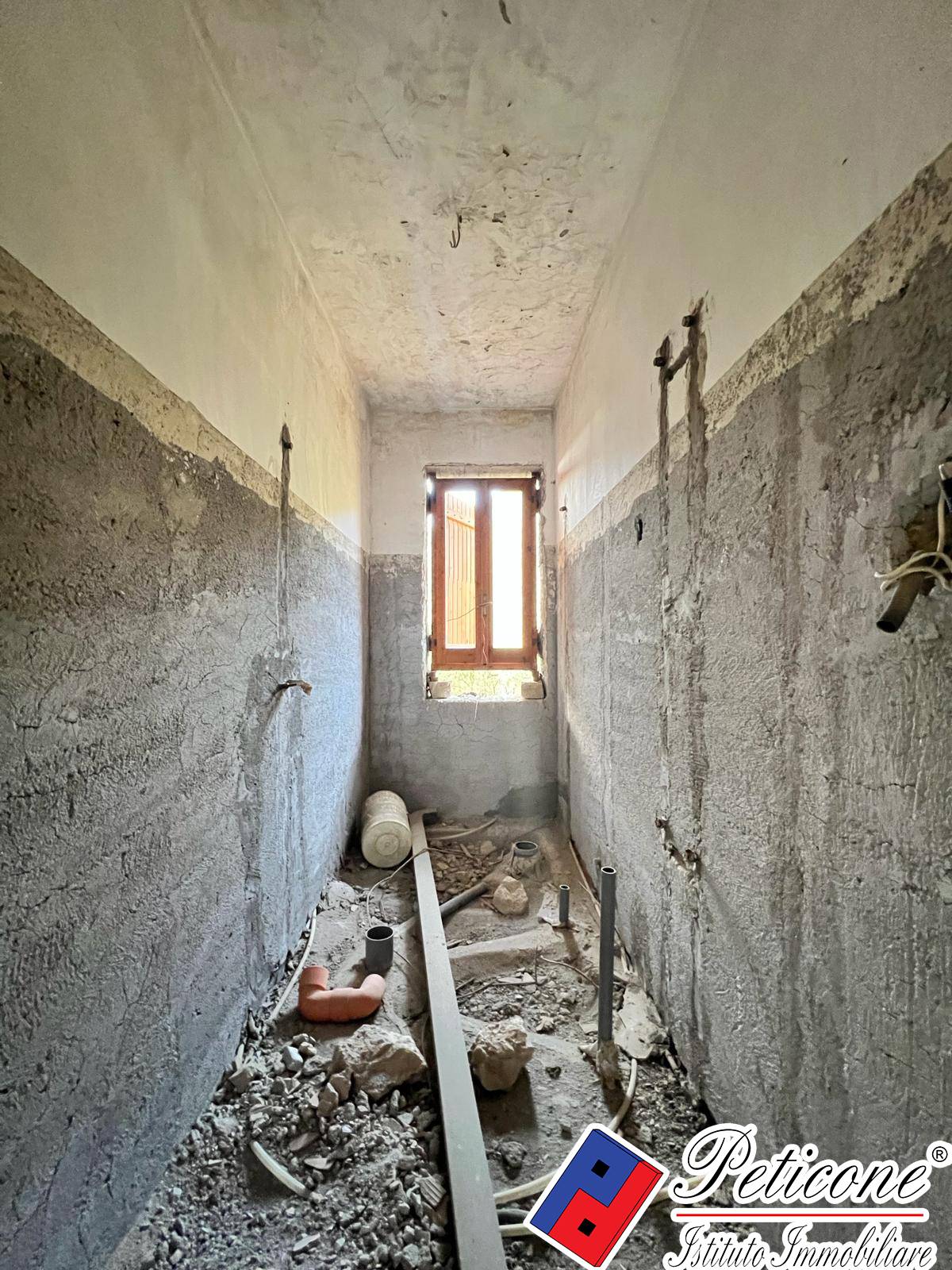 Villa in vendita a Lenola, Semicentro