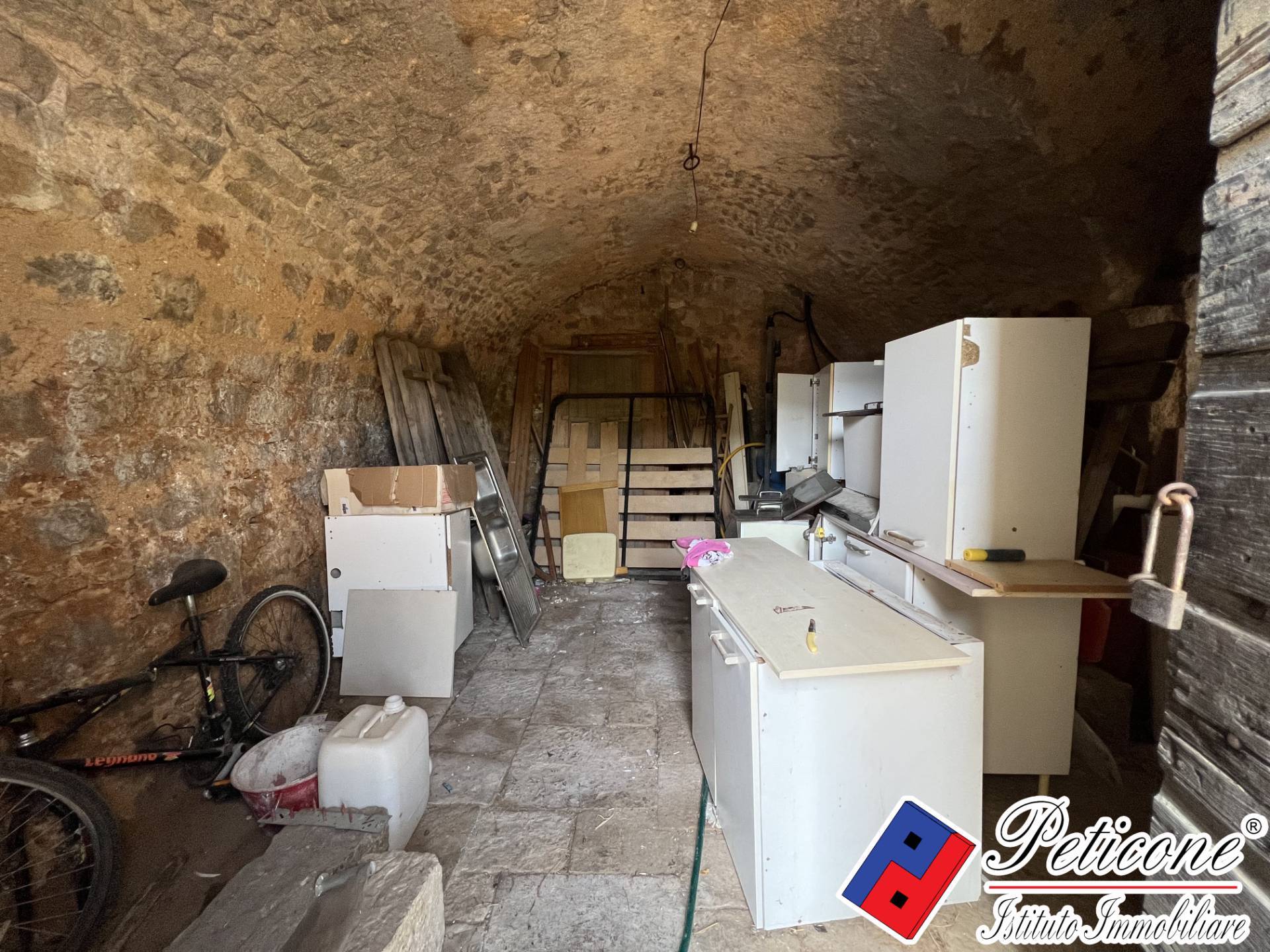 Appartamento in vendita a Lenola, Centro