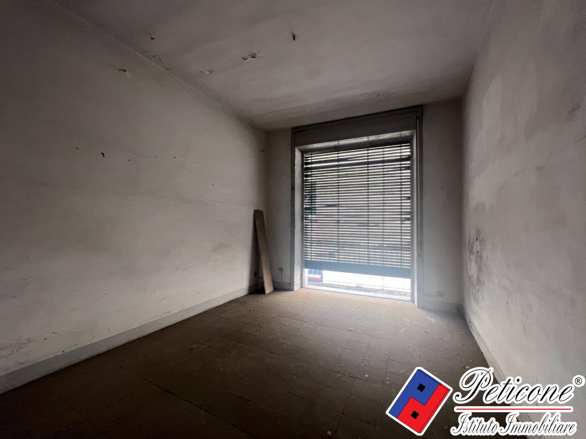 Stabile-Palazzo in vendita a Pontecorvo